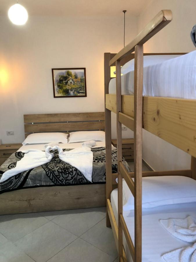 Përmet Hotel Apostoli מראה חיצוני תמונה
