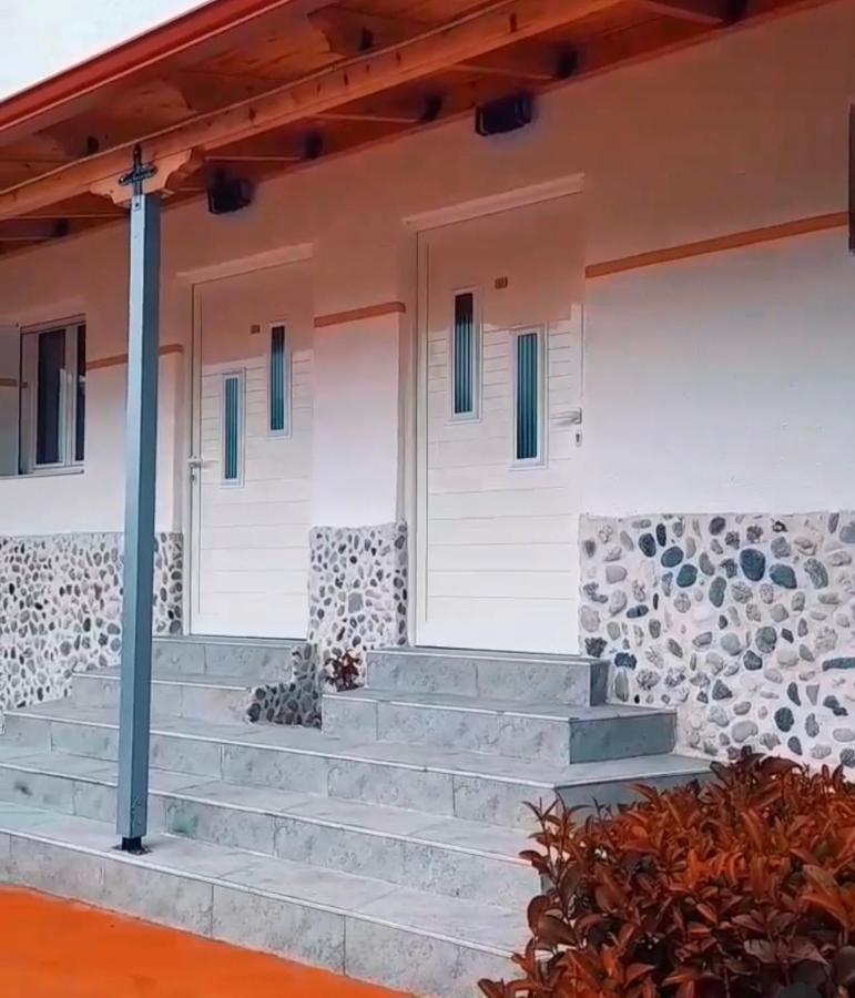 Përmet Hotel Apostoli מראה חיצוני תמונה