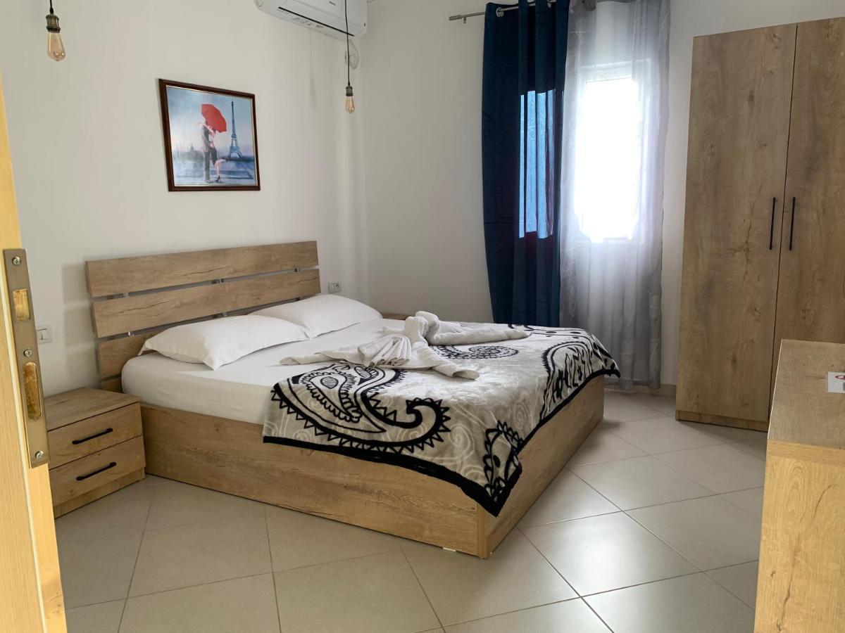 Përmet Hotel Apostoli מראה חיצוני תמונה