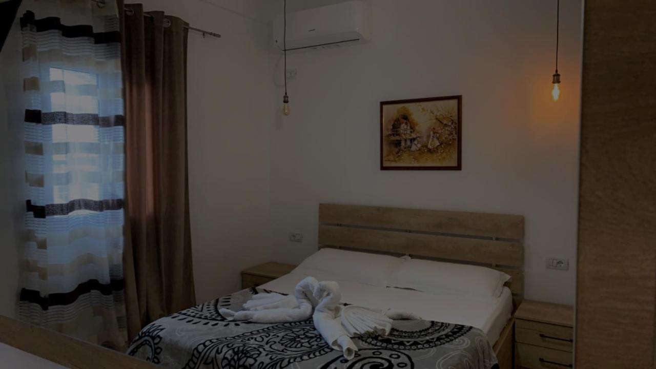 Përmet Hotel Apostoli מראה חיצוני תמונה