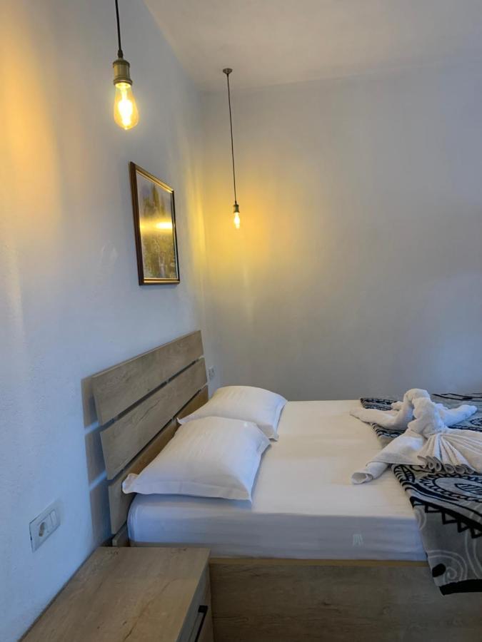 Përmet Hotel Apostoli מראה חיצוני תמונה