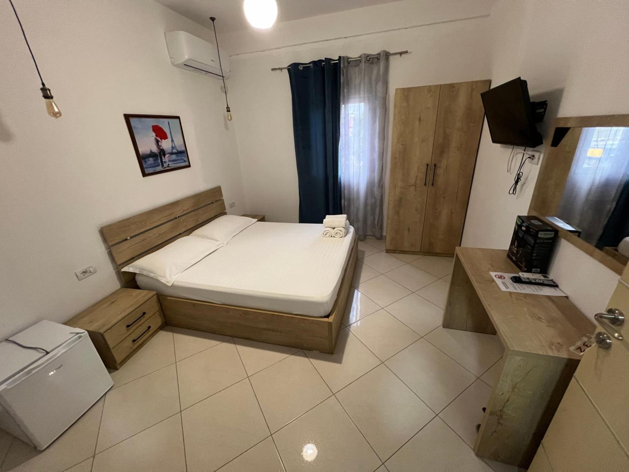 Përmet Hotel Apostoli מראה חיצוני תמונה