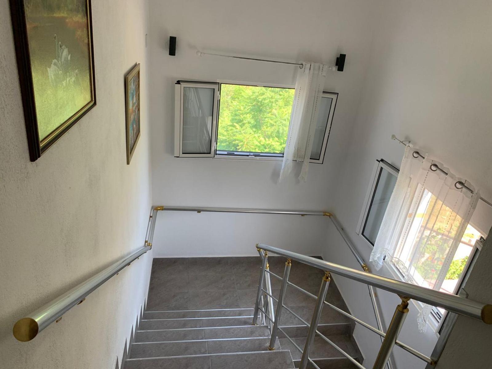 Përmet Hotel Apostoli מראה חיצוני תמונה