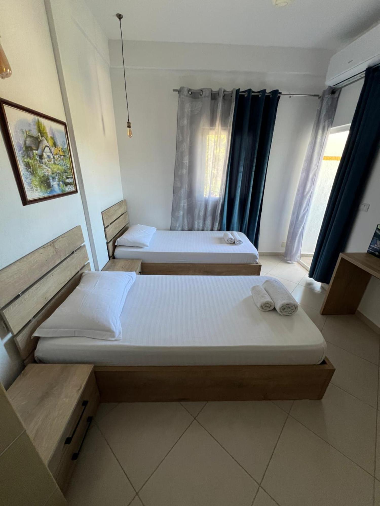 Përmet Hotel Apostoli מראה חיצוני תמונה